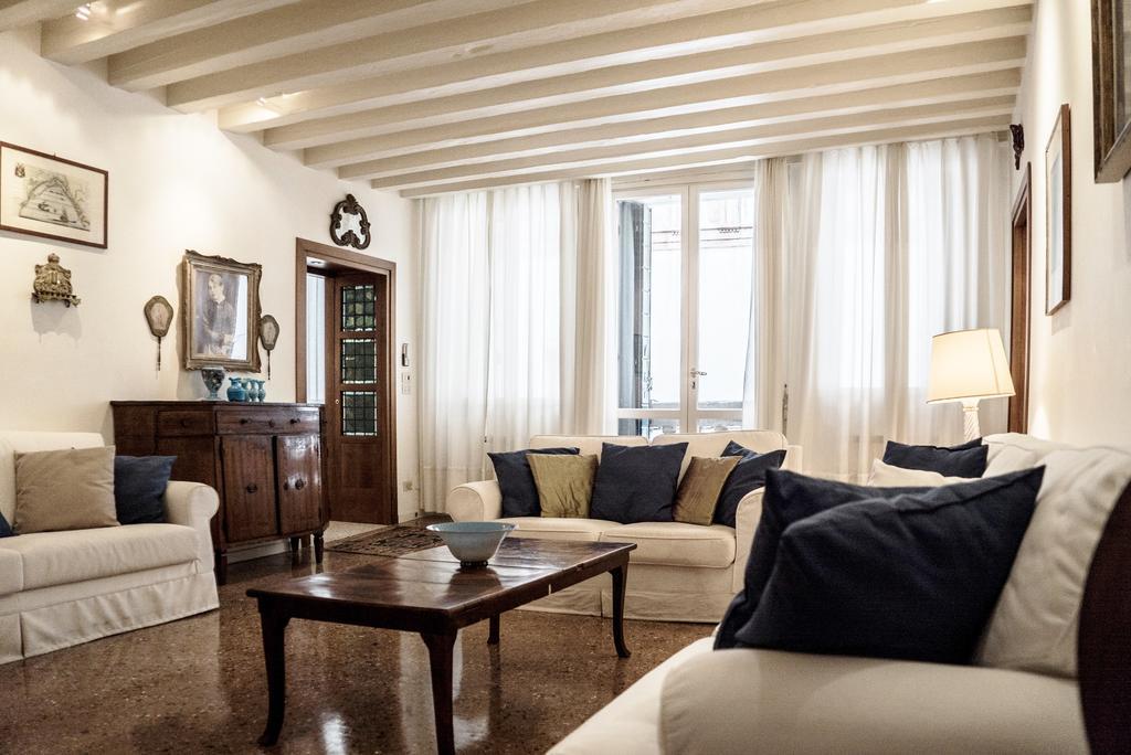 Accademia Terrazza Apartment Veneţia Exterior foto