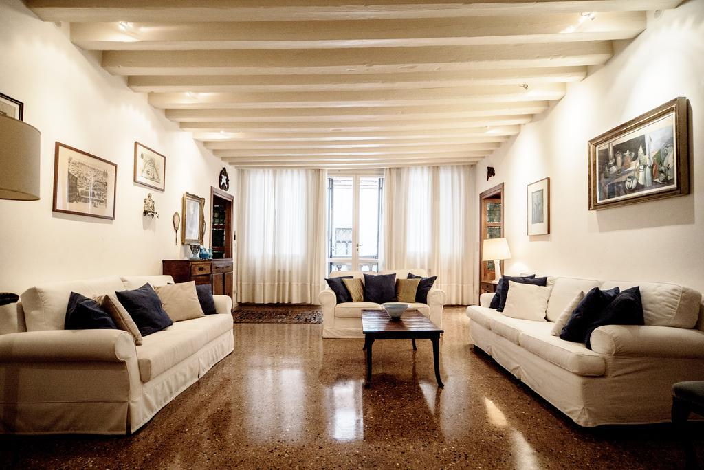 Accademia Terrazza Apartment Veneţia Exterior foto