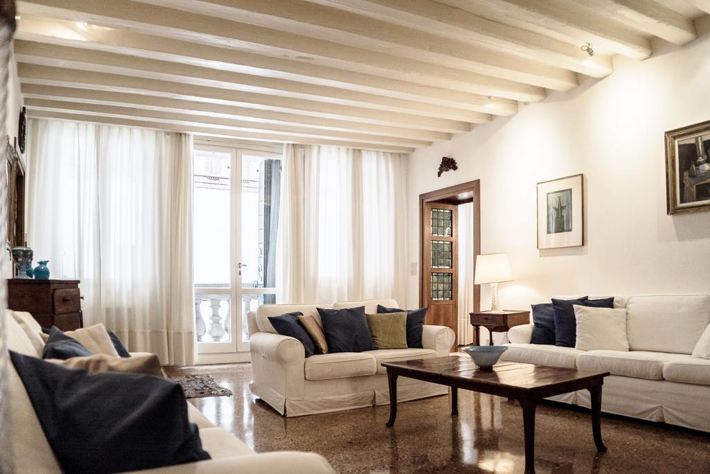Accademia Terrazza Apartment Veneţia Exterior foto