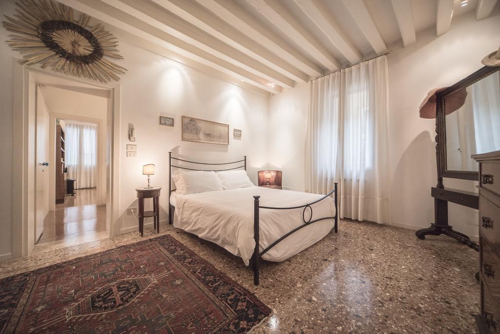 Accademia Terrazza Apartment Veneţia Exterior foto